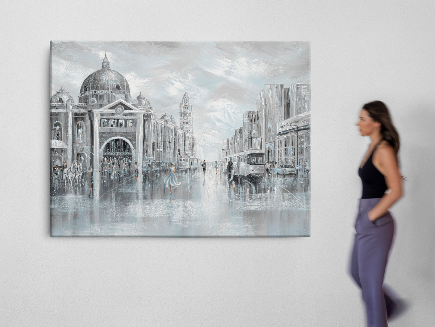 Blue Breeze, Flinders Station