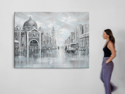 Blue Breeze, Flinders Station